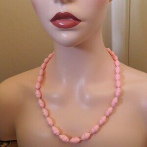 CORO Vintage Swirly Bead Pink Plastic Necklace 11" L (K748)
